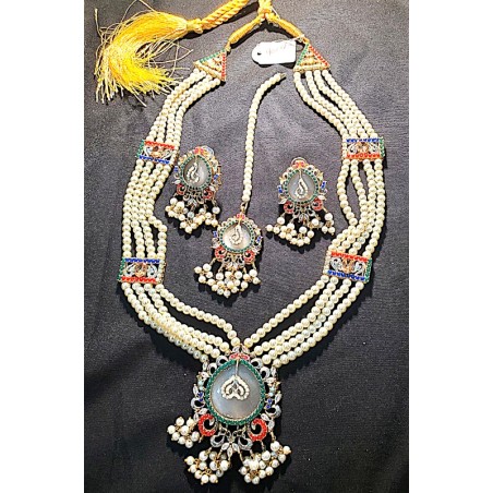 Necklace with Earrings and Tikka-2